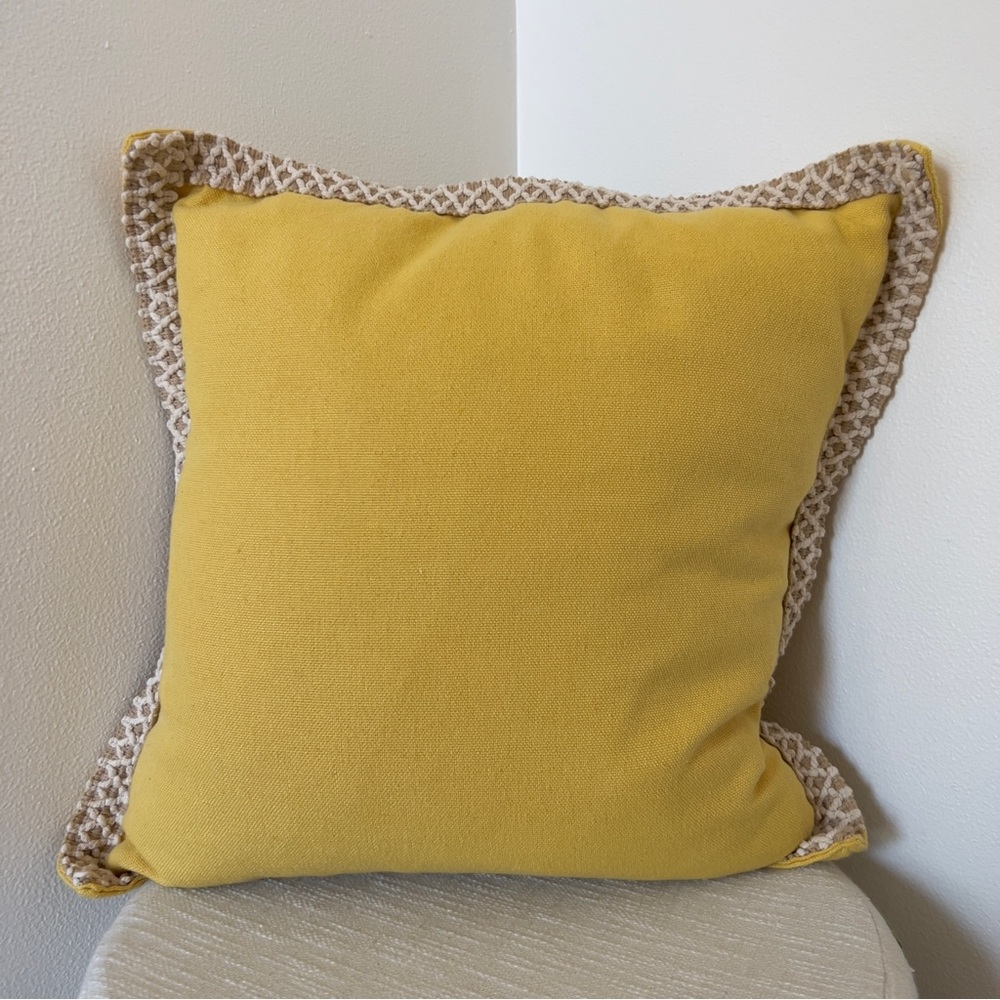 Outdoor/Indoor Linen Duck Feather Pillow - Excellent Condition